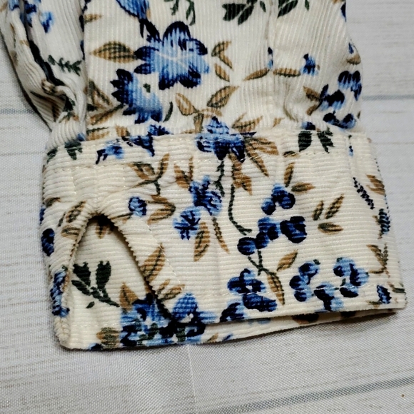 Denim & Co. Thin Floral Jacket - Picture 2 of 7